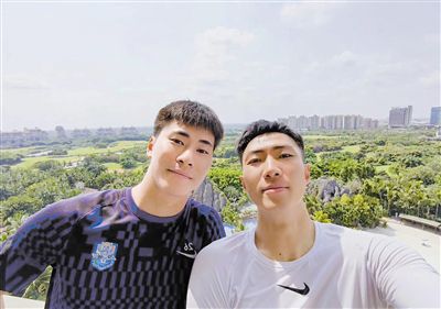 亚洲涩色